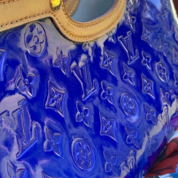 ******SOLD****AUTHENTIC LV Monogram Vernis Roxbury - Picture 11 of 12